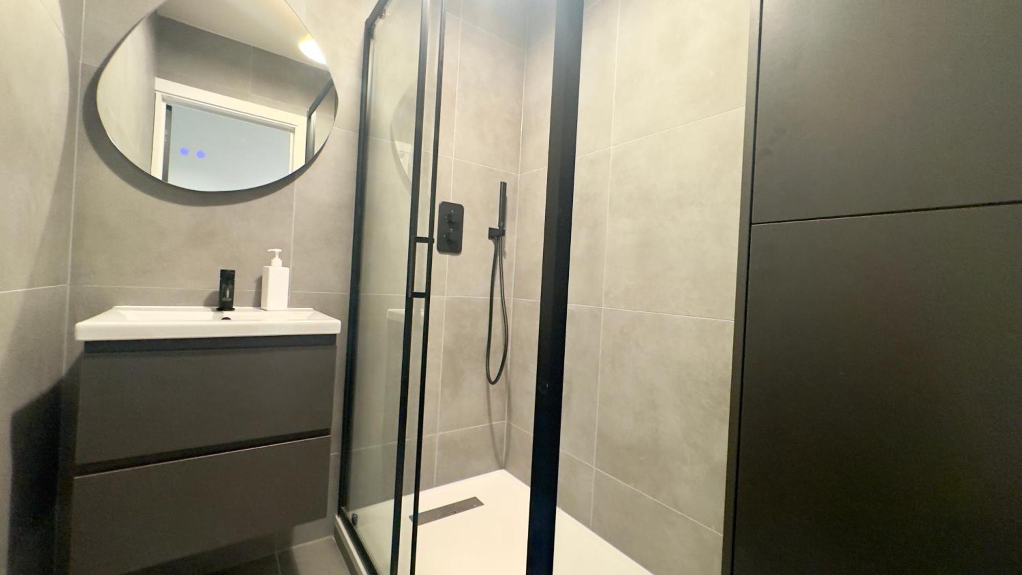 Luxury 2 Bedroom By Aljoori Appartement